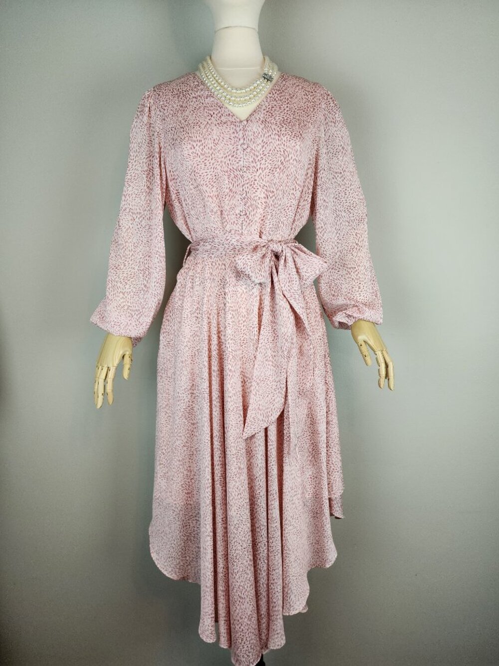 Vince Camuto Button Front V Neck Asymmetrical Pink Dress * Ladies size Large
